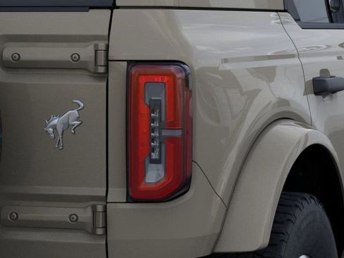 New 2026 Ford Bronco Outer Banks image 23