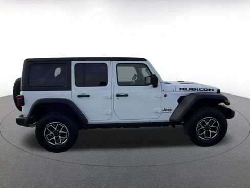 Used 2025 Jeep Wrangler Unlimited Rubicon image 16