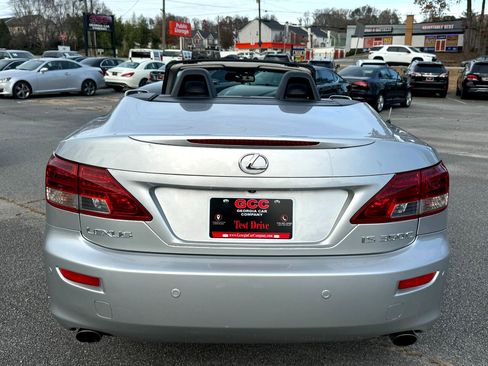 Used 2010 Lexus IS 350C image 6