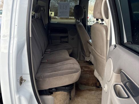 Used 2005 Dodge Ram 1500 Truck SLT image 12