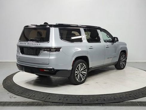 Used 2022 Jeep Grand Wagoneer Series III AWD/4WD image 7
