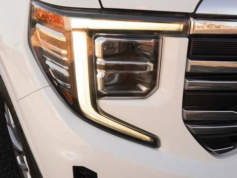 Used 2023 GMC Sierra 1500 SLT w/ SLT Premium Package image 37