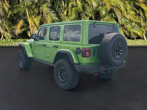 Used 2025 Jeep Wrangler Unlimited Rubicon AWD/4WD image 8