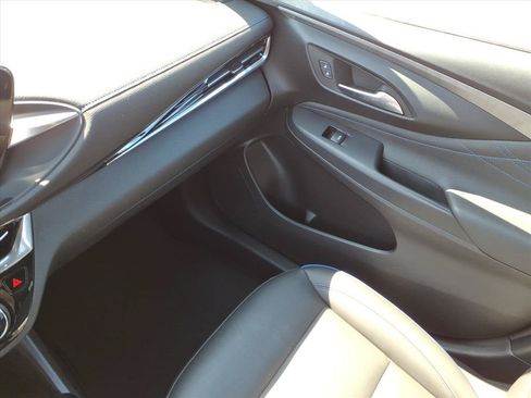 Used 2024 Buick Envista Sport Touring w/ Convenience I Package FWD image 33