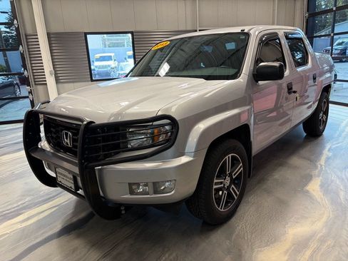 Used 2013 Honda Ridgeline Sport image 3