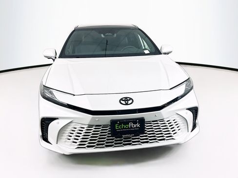 Used 2026 Toyota Camry XSE w/ Premium Plus Package FWD image 2