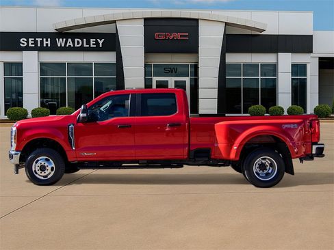 Used 2024 Ford F350 XL w/ FX4 Off-Road Package image 4