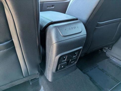 Used 2024 Ford Bronco Wildtrak image 16