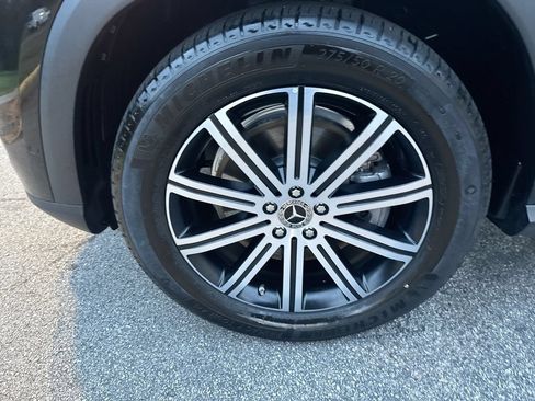 Used 2024 Mercedes-Benz GLE 450 4MATIC image 12