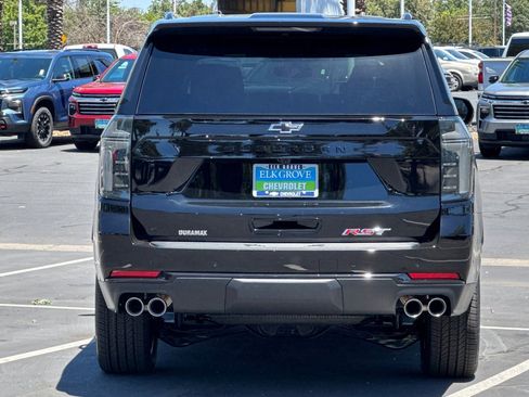 New 2026 Chevrolet Suburban RST w/ RST Capability Package AWD/4WD image 4