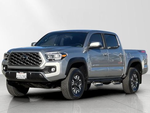 Used 2022 Toyota Tacoma TRD Off-Road w/ Technology Package image 7