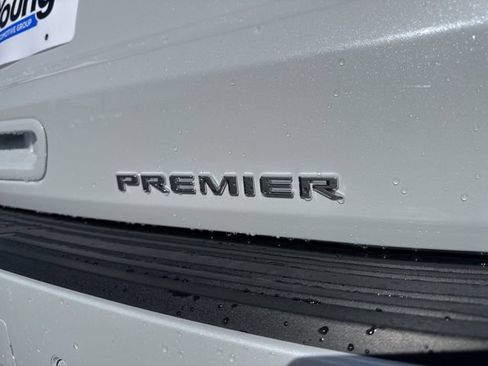 New 2026 Chevrolet Suburban Premier AWD/4WD image 11