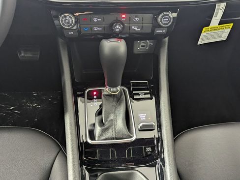 New 2026 Jeep Compass Latitude image 23