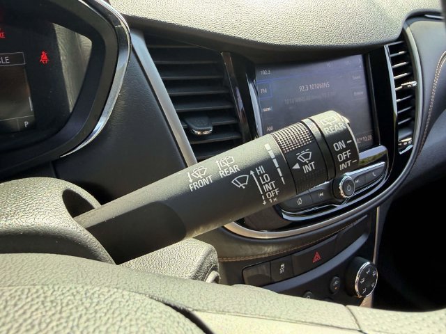 Certified 2020 Chevrolet Trax LT FWD image 24