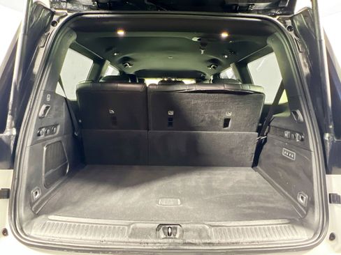 Used 2024 Jeep Wagoneer Series III AWD/4WD image 34