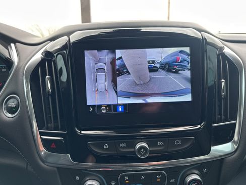 Used 2021 Chevrolet Traverse High Country FWD image 67
