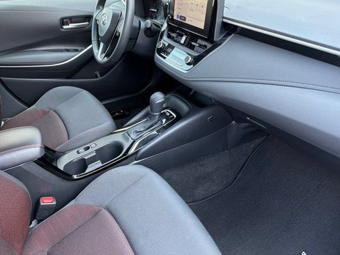 Used 2023 Toyota Corolla SE w/ Carpet Mat Package (TMS) FWD image 14