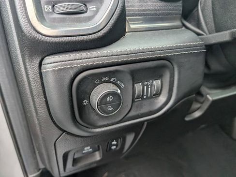 Used 2019 RAM 1500 Limited image 18