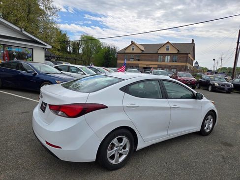 Used 2015 Hyundai Elantra SE FWD image 10