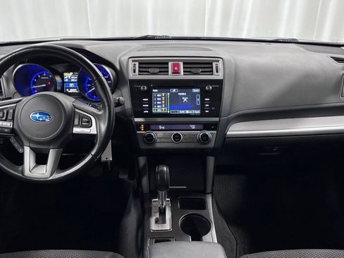 Used 2017 Subaru Outback 2.5i Premium AWD/4WD image 10