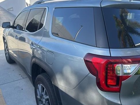 Used 2023 GMC Acadia SLT FWD image 5