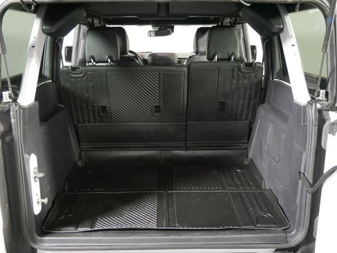 Used 2023 Ford Bronco Badlands image 18