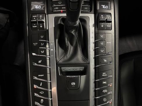 Used 2017 Porsche Macan GTS image 35