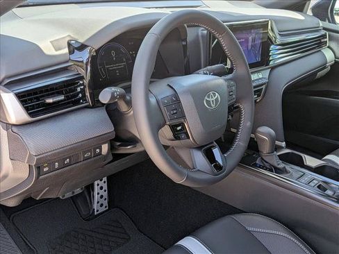 New 2026 Toyota Camry SE FWD image 3