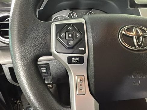 Used 2015 Toyota Tundra SR5 w/ SR5 Upgrade Package AWD/4WD image 15