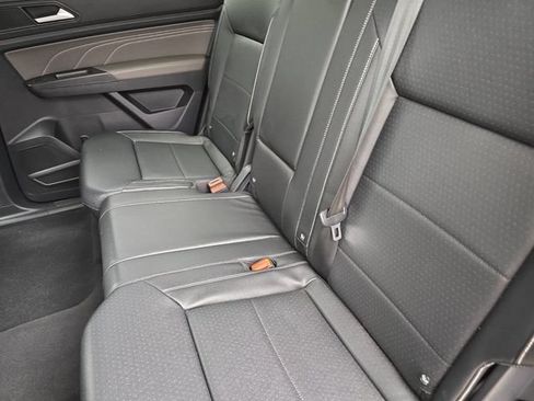 Used 2023 Volkswagen Atlas SE w/ Panoramic Sunroof Package FWD image 14