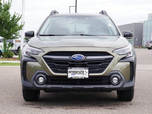 Used 2024 Subaru Outback Premium AWD/4WD image 8