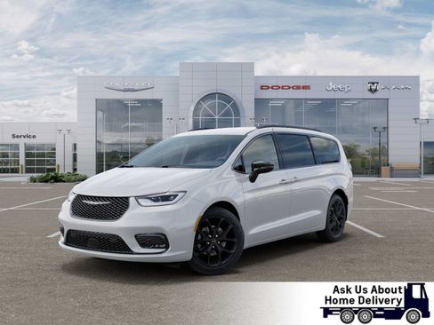 New 2026 Chrysler Pacifica Select w/ S Appearance Package FWD image 1