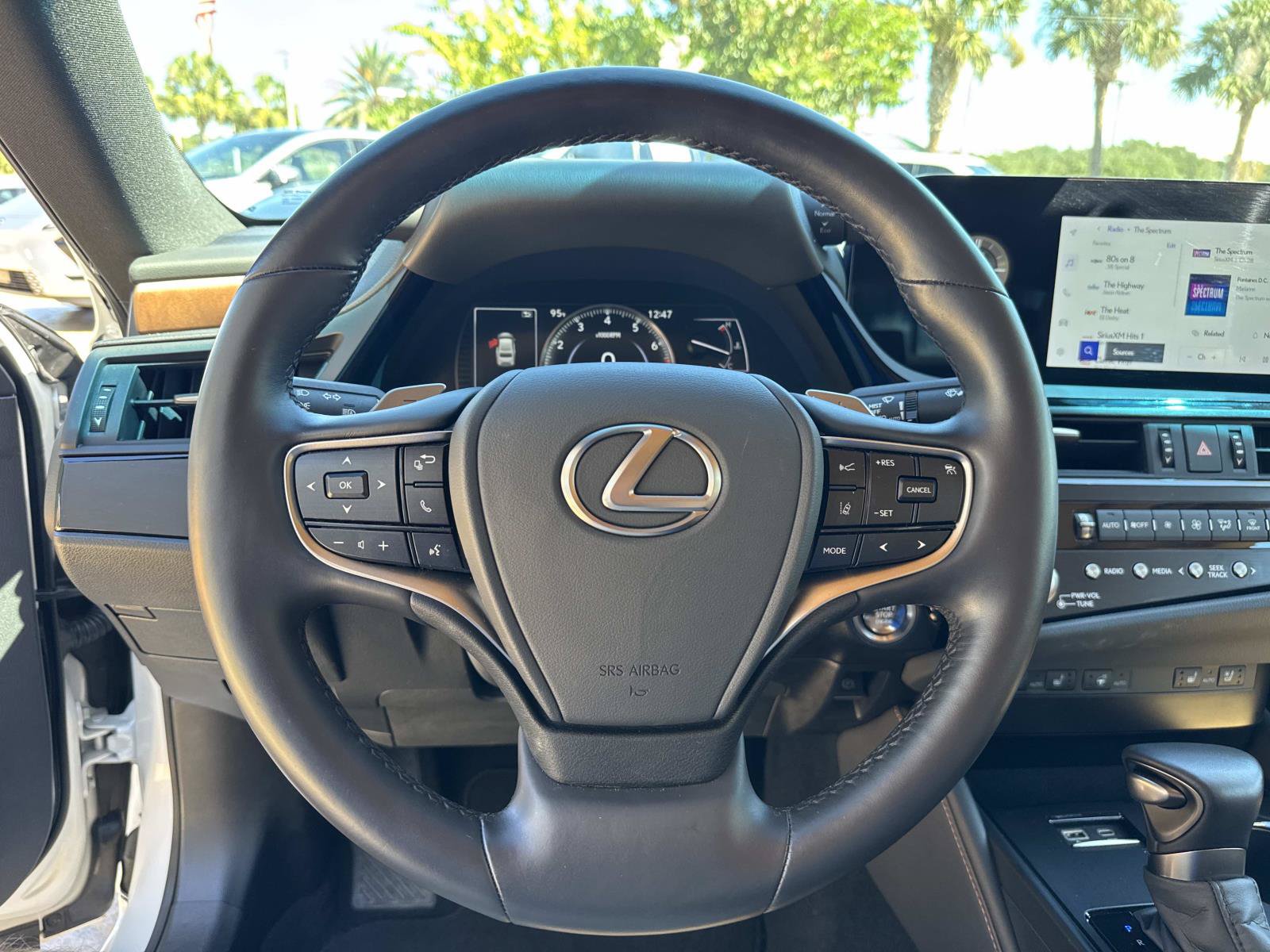 Certified 2025 Lexus ES 350 w/ Premium Package FWD image 27