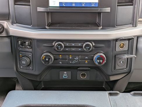 Used 2024 Ford F250 XL AWD/4WD image 28