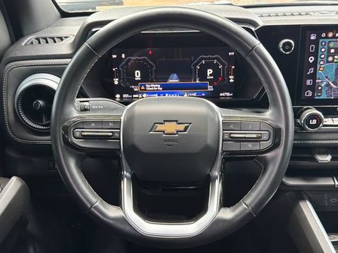 Used 2025 Chevrolet Colorado LT w/ Advanced Trailering Package AWD/4WD image 23