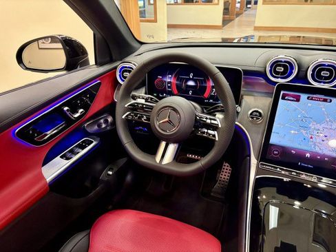 New 2026 Mercedes-Benz GLC 300 image 9
