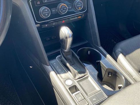 Used 2019 Volkswagen Atlas SEL FWD image 18