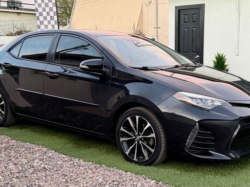 Used 2017 Toyota Corolla SE image 11