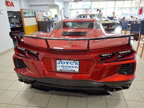Used 2022 Chevrolet Corvette Stingray Premium Conv w/ Z51 Performance Package RWD image 9