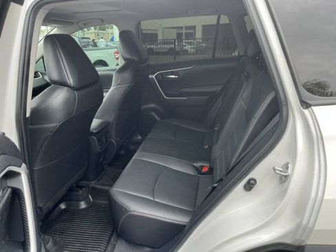 Used 2022 Toyota RAV4 XLE Premium FWD image 12