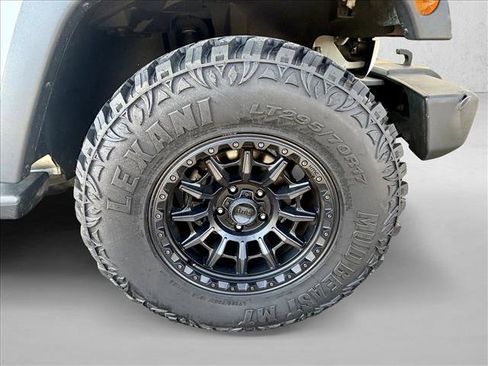 Used 2018 Jeep Wrangler Unlimited Sport S AWD/4WD image 18