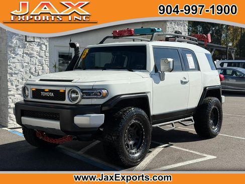 Used 2013 Toyota FJ Cruiser 2WD image 1