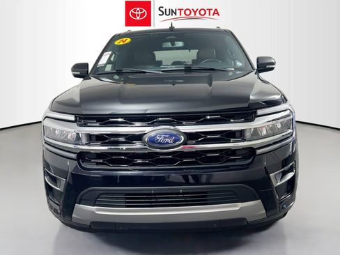 Used 2024 Ford Expedition Limited image 10