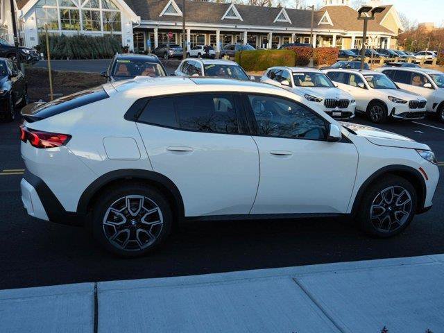 Used 2026 BMW X2 xDrive28i w/ Technology Package AWD/4WD image 12