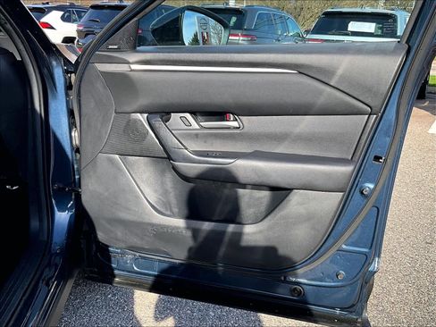 Used 2025 MAZDA CX-50 AWD 2.5 S w/ Premium Package image 12