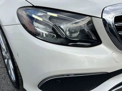 Used 2017 Mercedes-Benz E 300 image 9
