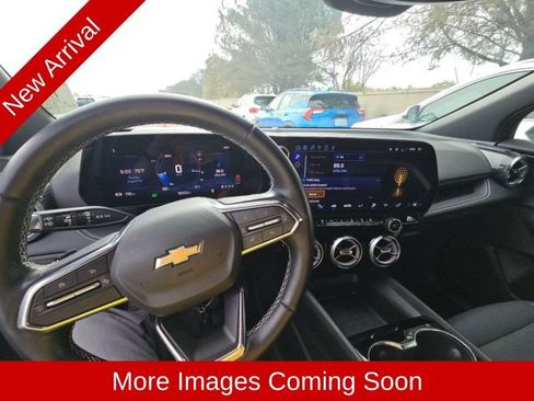 Used 2024 Chevrolet Blazer EV LT AWD/4WD image 10
