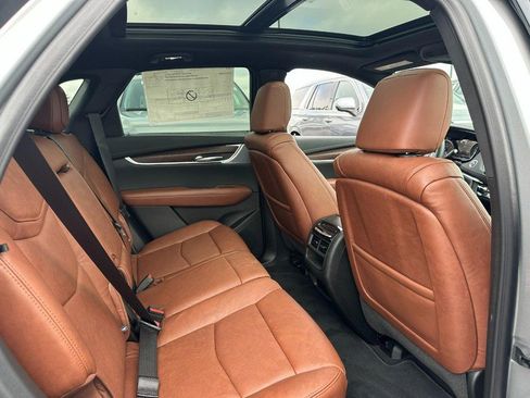 New 2025 Cadillac XT5 Sportv w/ Technology Package image 4