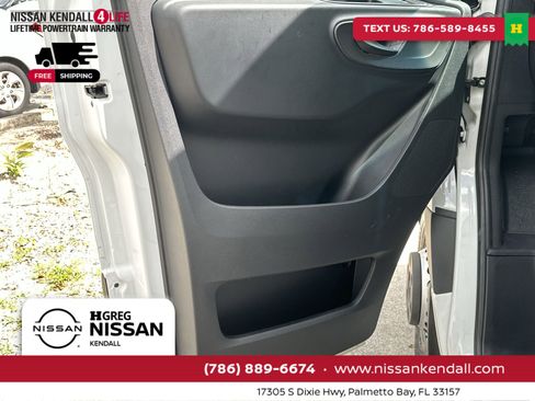 Used 2023 Mercedes-Benz Sprinter 3500 image 34