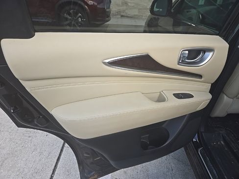 Used 2020 INFINITI QX60 Luxe w/ Sensory Package image 11